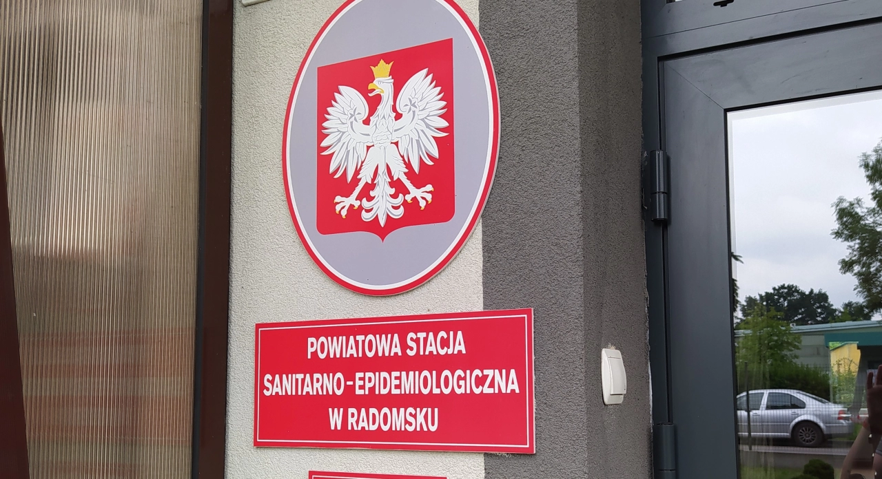 87 nowych zakażeń koronawirusem w pow. radomszczańskim. 993 osoby w kwarantannie. 2 osoby zmarły