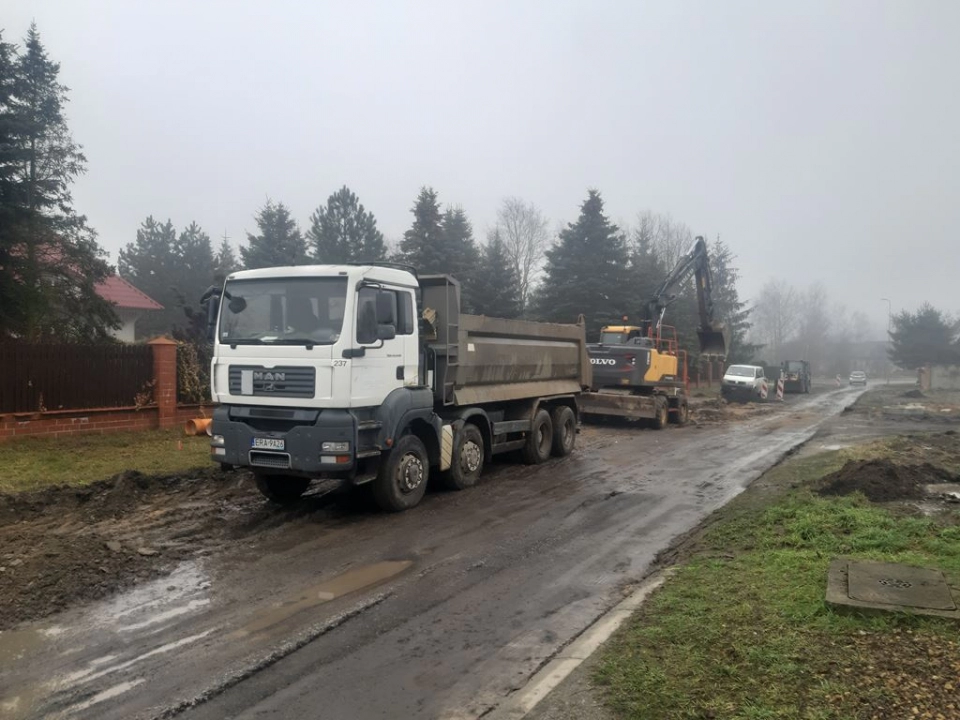 Trwa remont dróg na os. Mickiewicza w Radomsku