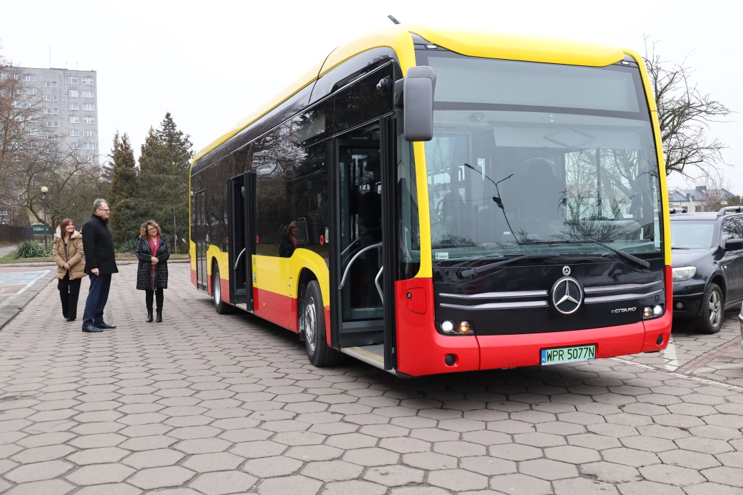 Testowany autobus elektryczny wyjechał na ulice Radomska