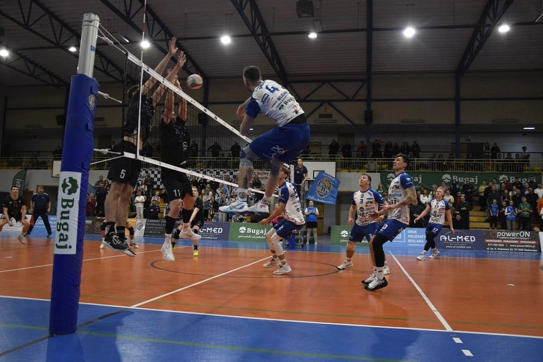 Czwarty tie-break z rzędu. Bugaj Volley Radomsko ulega Chełmcowi