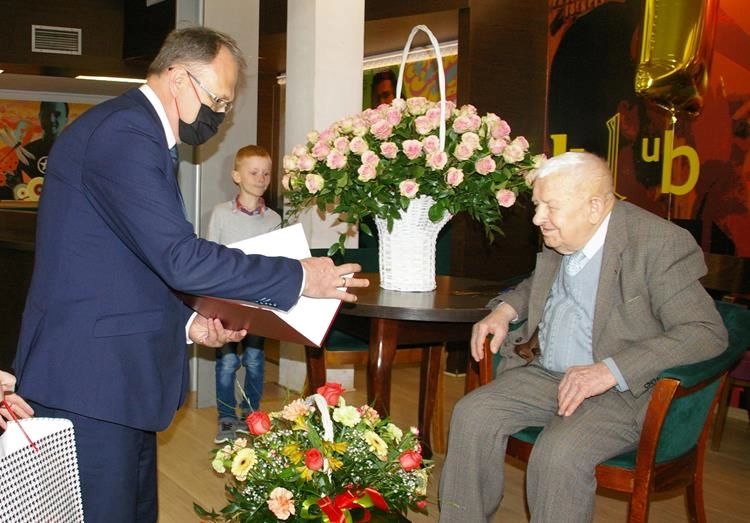 Radomszczanin Wacław Cieślak świętuje 100 urodziny