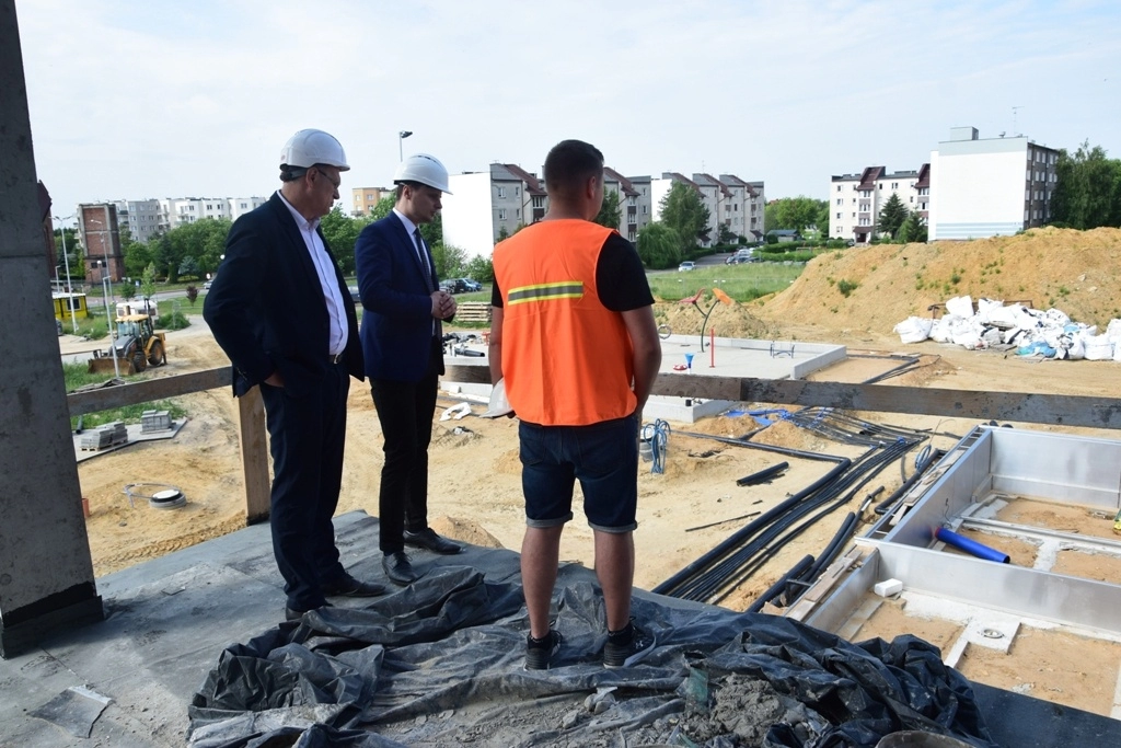 Jak postępują prace przy budowie nowego basenu w Radomsku?