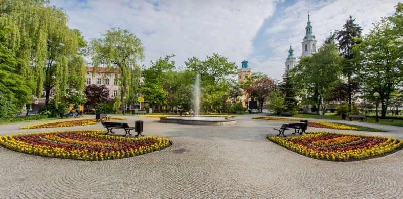 Ławki w parkach i skwerach w Radomsku zostaną odnowione