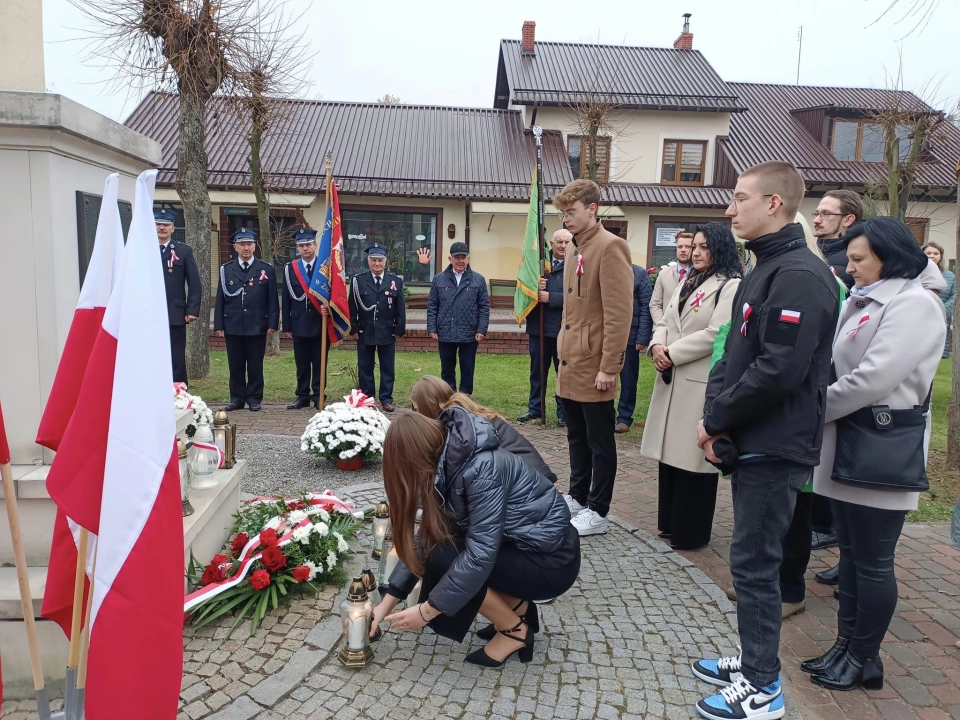 W gminie Wielgomłyny świętowali 106. rocznicę odzyskania przez Polskę niepodległości