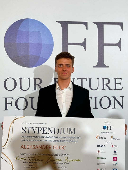 Aleksander Gloc stypendystą Our Future Foundation