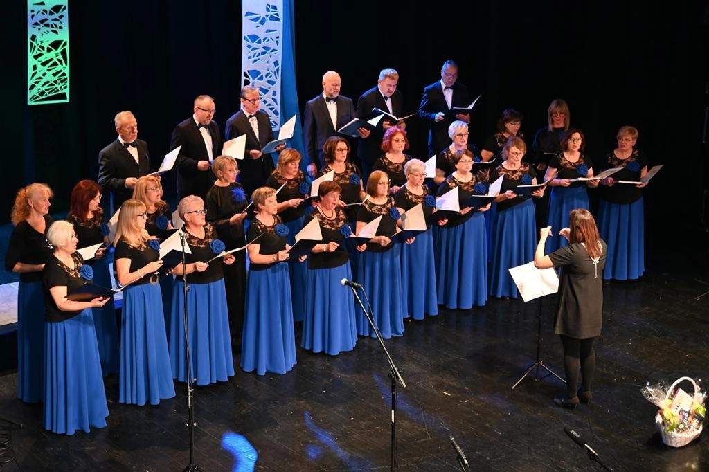 Chór „Cantabile” świętuje 20-lecie działalności. Jubileuszowa gala w MDK w Radomsku