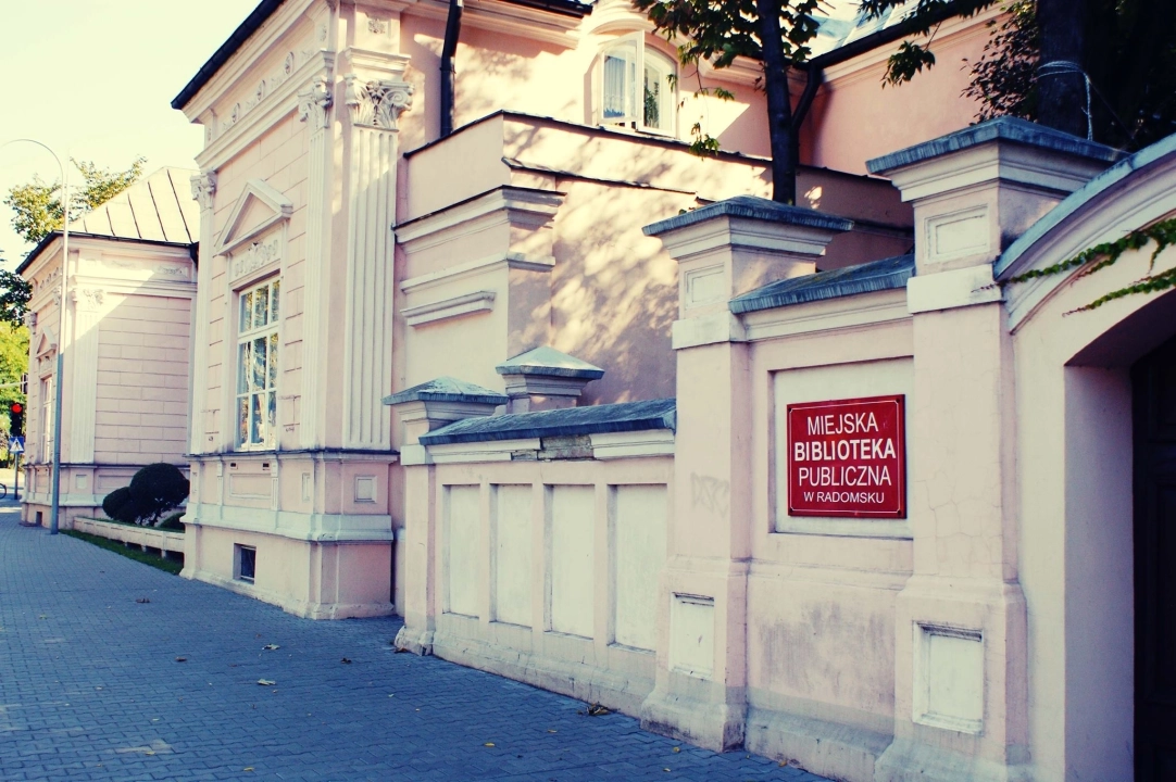 Spotkanie z Piotrem Pacholikiem w Miejskiej Bibliotece Publicznej w Radomsku