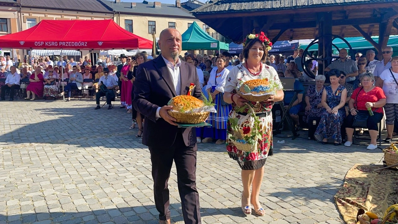 [WIDEO] Dożynki Gminno-Parafialne w Przedborzu – święto plonów i wspólnoty