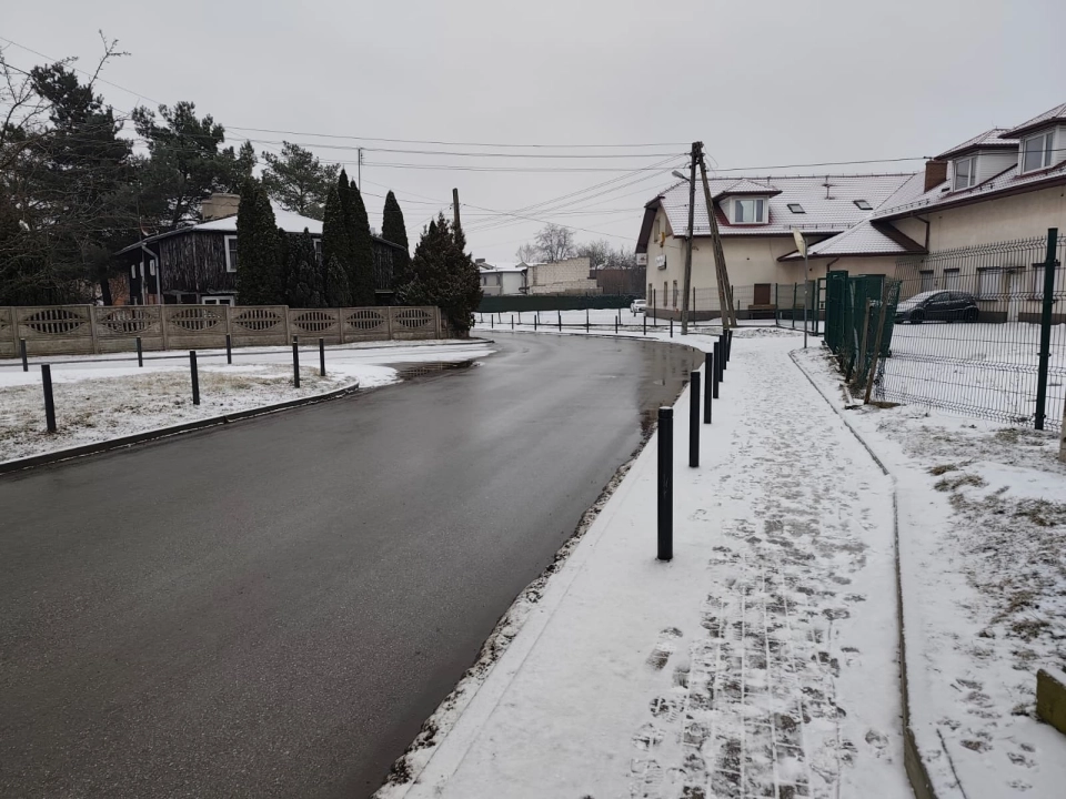 Trudne warunki na drogach. IMGW zapowiada spadek temperatury i oblodzenie