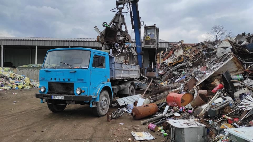 Strażacy z OSP Sucha Wieś podsumowali akcję zbiórki złomu