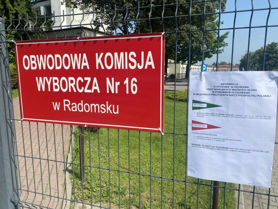 Frekwencja w II turze wyborów prezydenckich w Radomsku na poziomie 54,74% procent. Dane z godziny 17.00