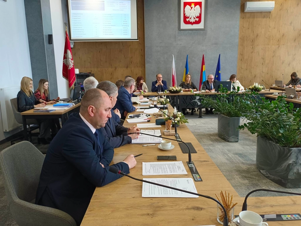 Sesja Rady Miejskiej w Radomsku. Radni przyjęli budżet na 2023 rok