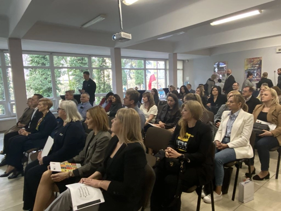 Jak pomóc młodym wybrać przyszłość? Konferencja edukacyjna w ZSP nr 1 w Radomsku