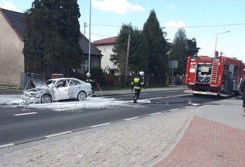 W Żytnie spłonął samochód