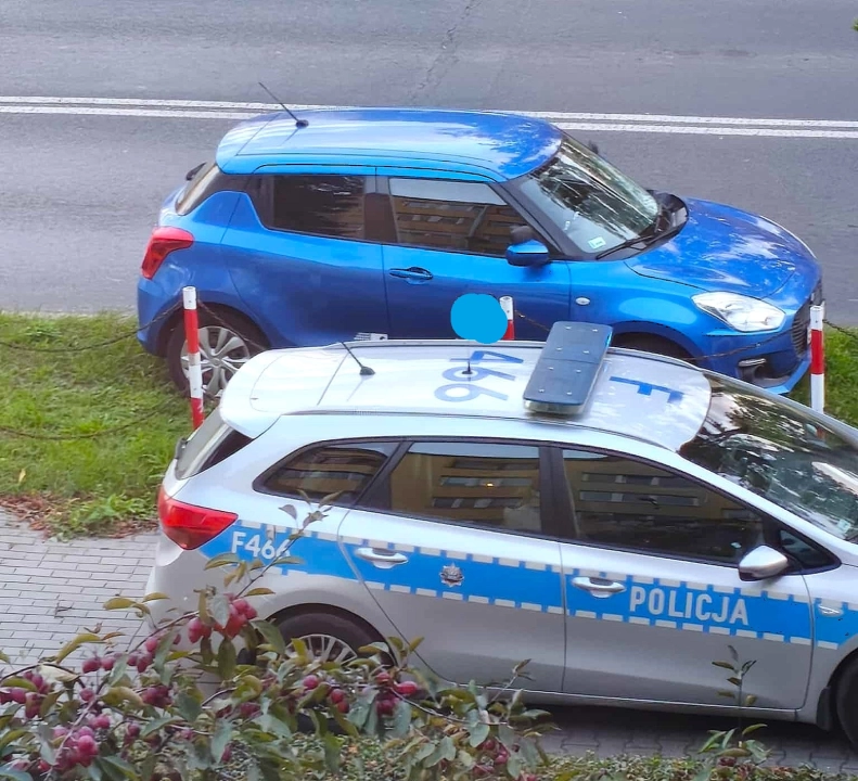 Zderzenie samochodu z rowerem na ul. Krakowskiej. Sprawca ukarany mandatem