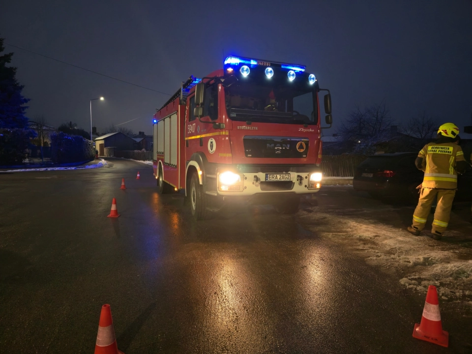 Samochód zapalił się na ul. Górniczej w Kamieńsku