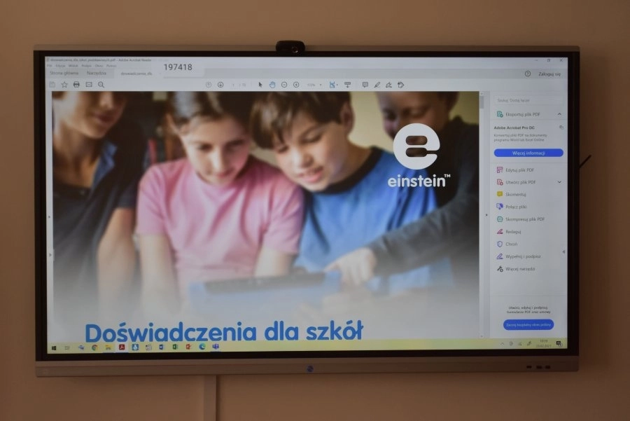 W powiatowych szkołach będą kolejne interaktywne tablice