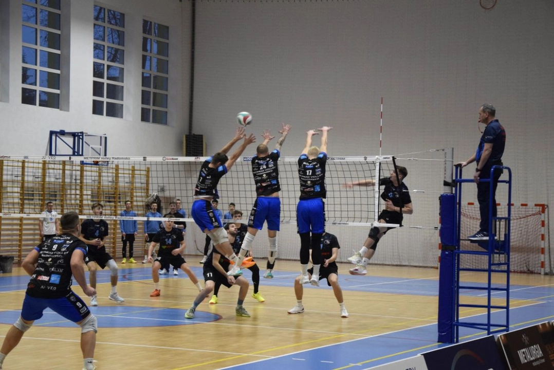 METPRIM Volley Radomsko kończy rok zwycięstwem nad Czarnymi Rząśnia