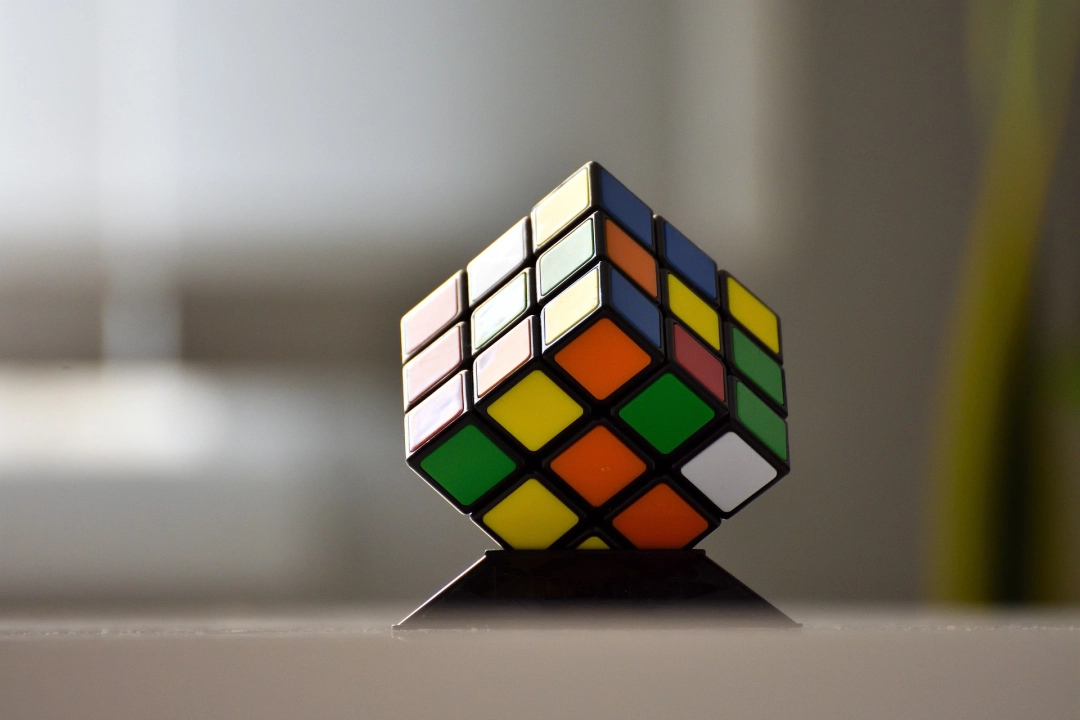 17 kwietnia – Światowy Dzień Kostki Rubika