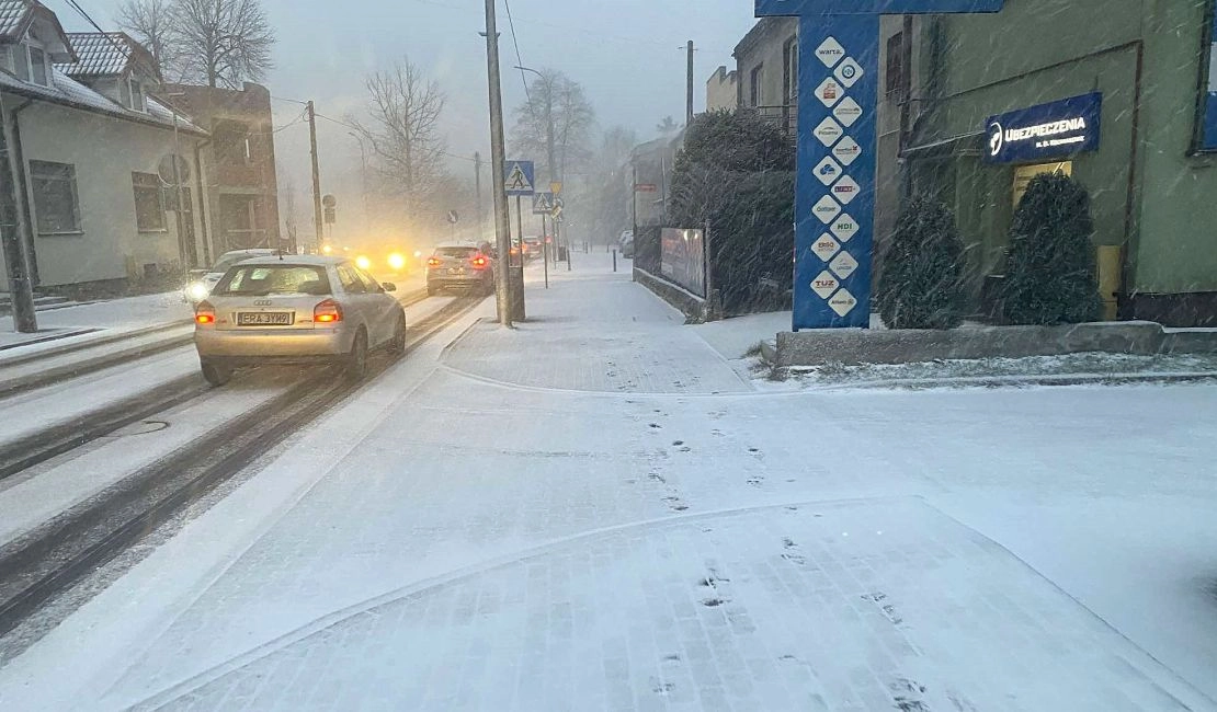 Ostrzeżenie meteorologiczne. Możliwe oblodzenie nawierzchni dróg i chodników