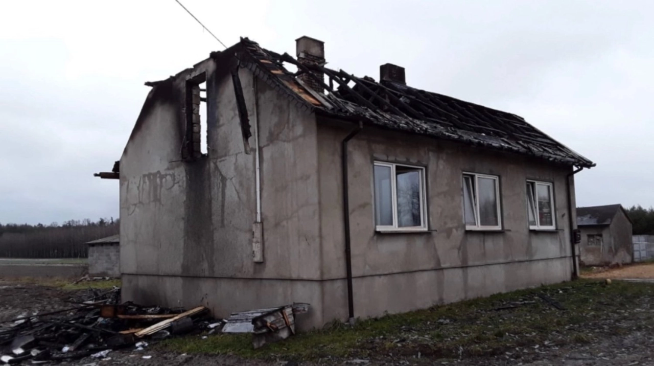 Odbudowa domu po pożarze w Krzywanicach. W sieci utworzono zbiórkę