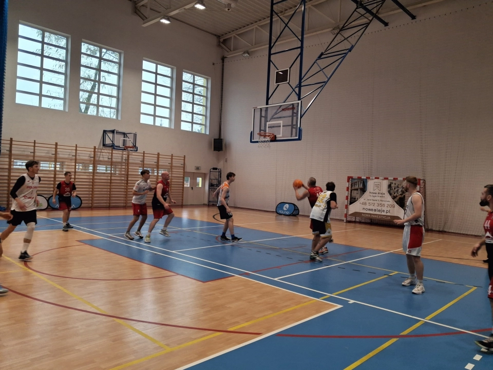 „Gang Galerii” najlepszy w BASKET CUP 2025