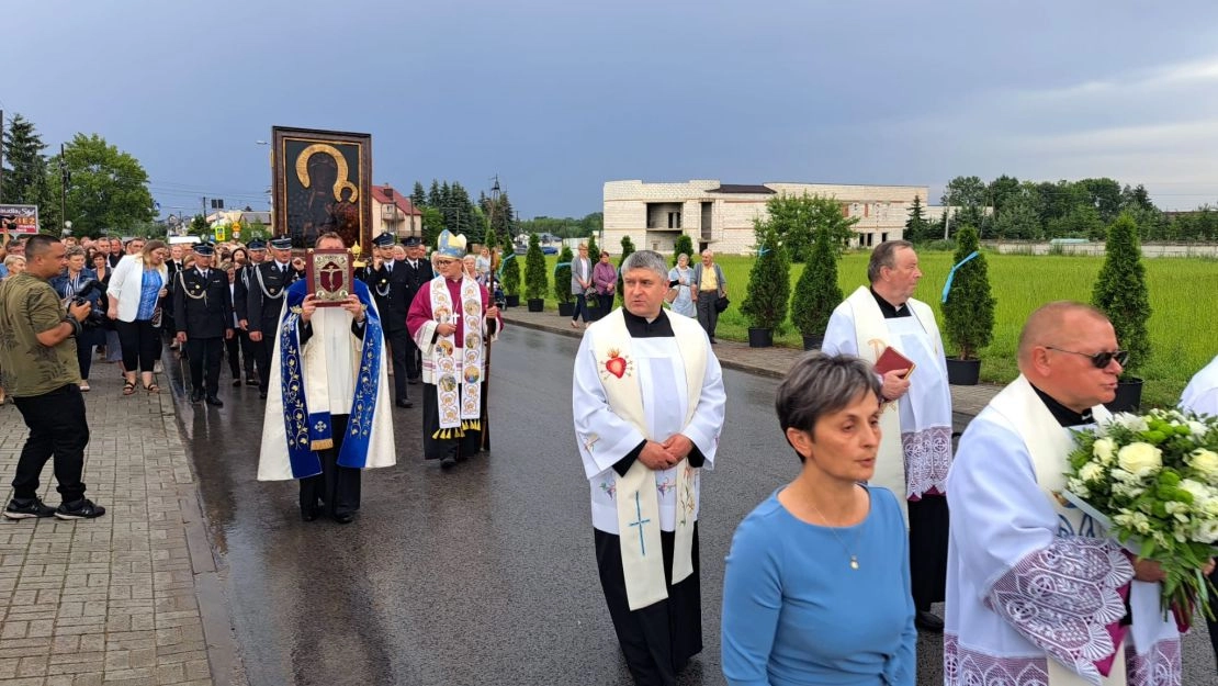 [WIDEO] Czarna Madonna nawiedziła parafię św. Klemensa w Lgocie Wielkiej