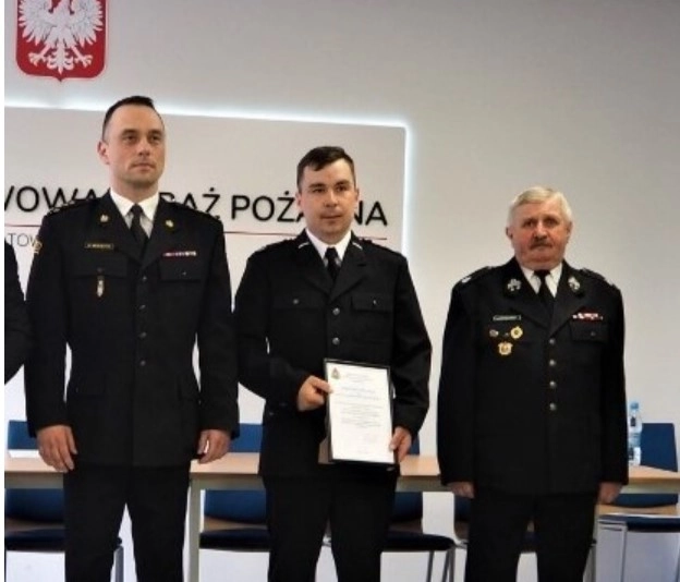 Przemysław Kaczmarczyk doceniony przez komendanta straży