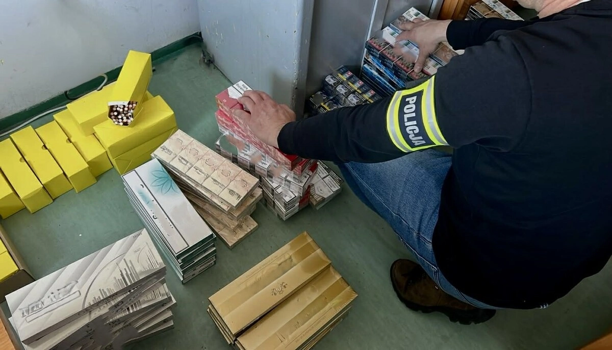 64-latka zatrzymana z ogromnym arsenałem nielegalnych papierosów