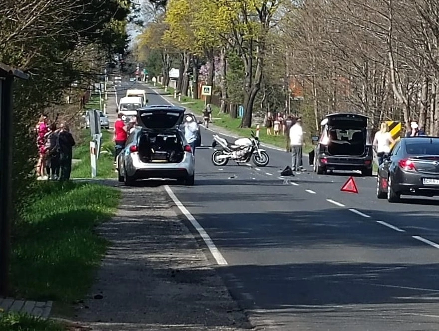 Kletnia: Jadący prawidłowo motocyklista ranny w wypadku