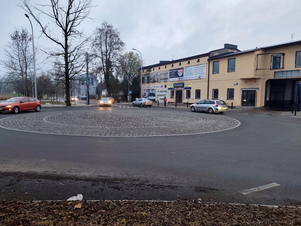 Miasto rozważa strefę płatnego parkowania w centrum Radomska