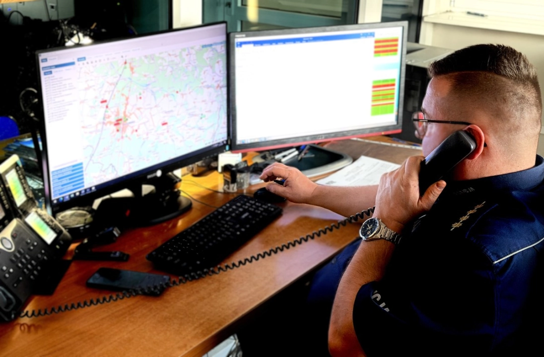 Policjant uratował życie dwóm mężczyznom w kryzysie emocjonalnym