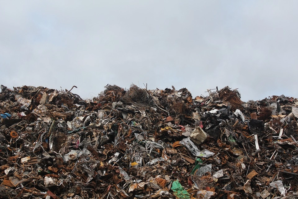 [WIDEO] Temat składowiska niebezpiecznych odpadów przy ul. Zgoda to już przeszłość