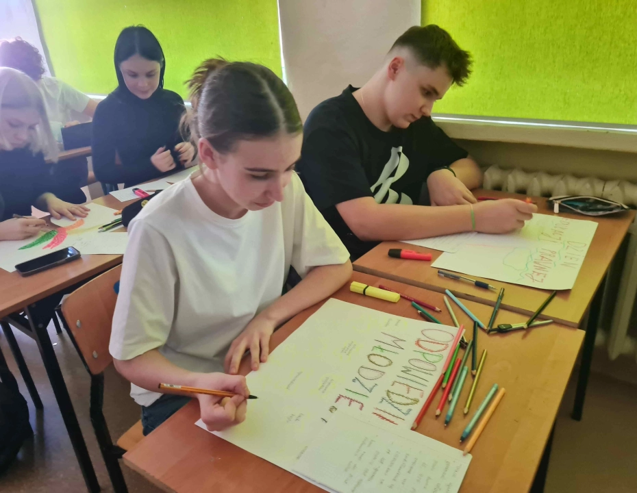 Hejt, trolling i memy. Lekcja prawa w Dobryszycach