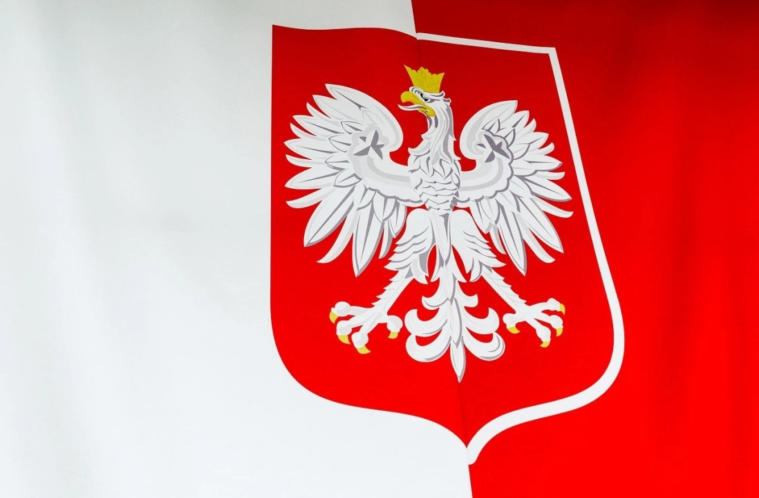 Symbolika flag: Jak barwy i wzory przekazują tożsamość narodową?