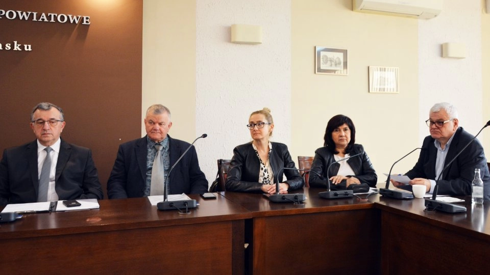 Radni wprowadzili zmiany w budżecie Powiatu Radomszczańskiego