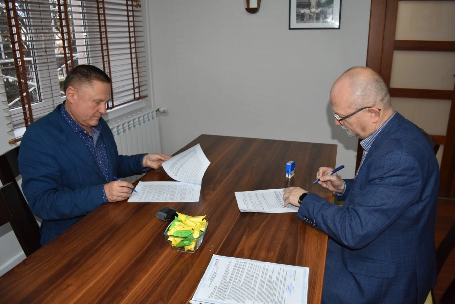 Umowa na przebudowę parku w Gorzędowie podpisana