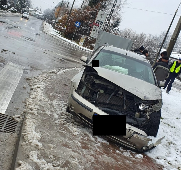 Kierowca zignorował znak STOP. To już kolejny wypadek na skrzyżowaniu ul. Sucharskiego i Poprzecznej w Radomsku