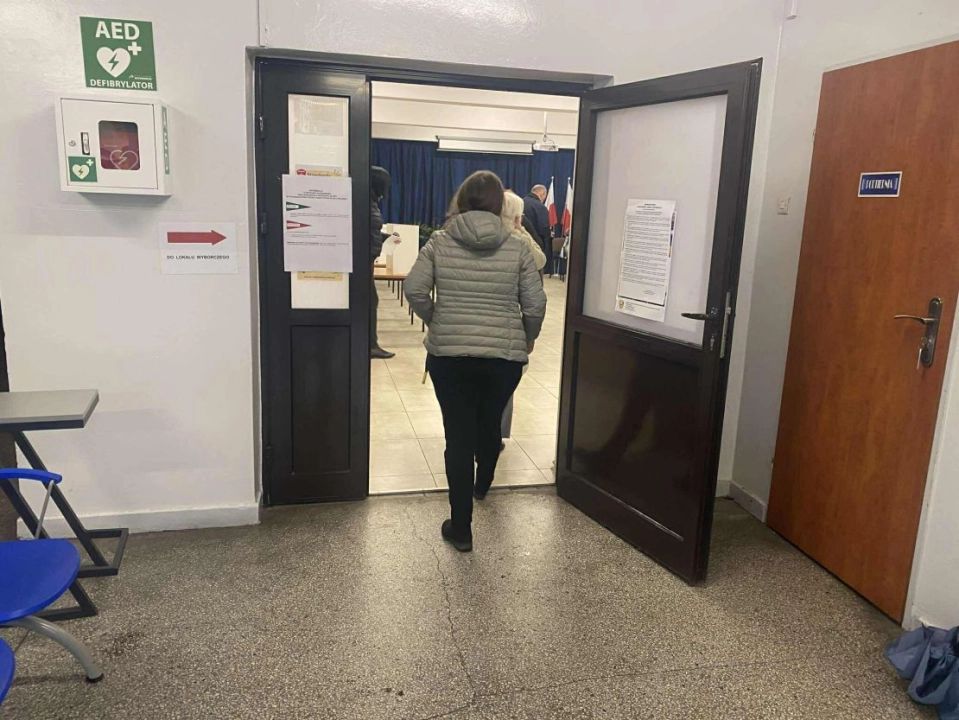 Frekwencja w wyborach prezydenckich w Radomsku do godz. 12.00 wyniosła 19,75 procent