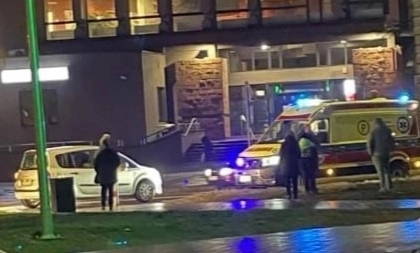 W Radomsku kierowca potrącił pieszego. 24-latek został przewieziony do szpitala
