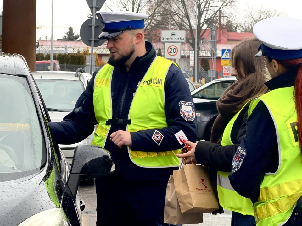 Policjanci edukowali kierowców i sprawdzali trzeźwość