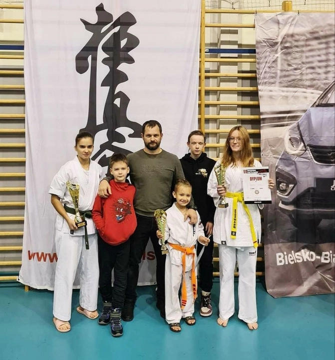 Radomszczańscy karatecy z medalami Grand Prix Beskidów w Wilkowicach