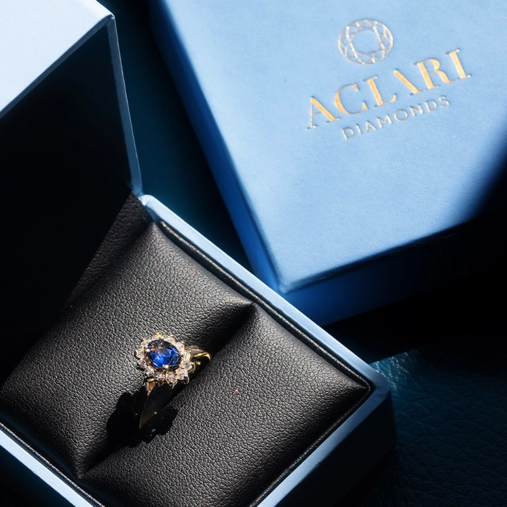 Złote pierścionki zaręczynowe - co oferuje Aclari Diamonds?