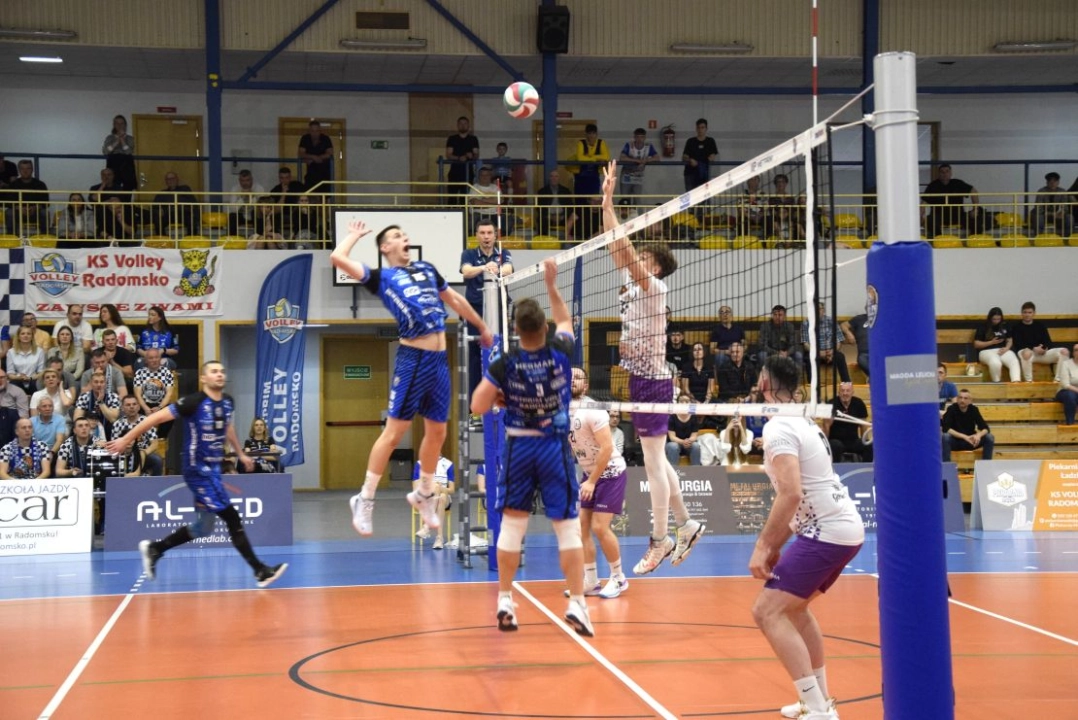 Decydujące starcie Volleya o II ligę siatkówki. Turniej finałowy w Radomsku