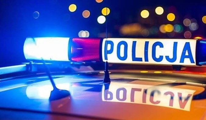 Pijana 18-latka wjechała w elewację i uciekła z miejsca zdarzenia