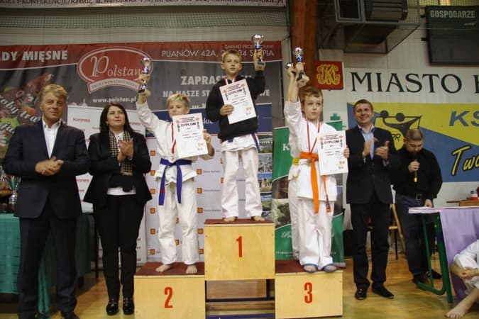 Brąz Mikołaja Halszki w turnieju Karate Kyokushin w Końskich