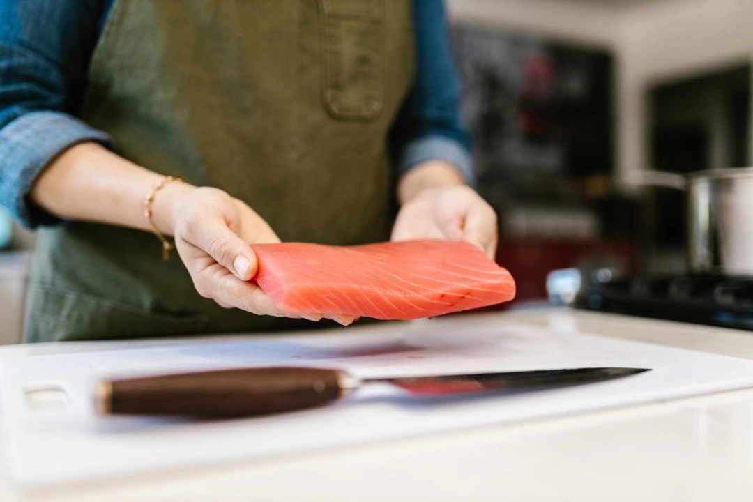 Szybkie dania z łososiem – przepisy na każdą okazję
