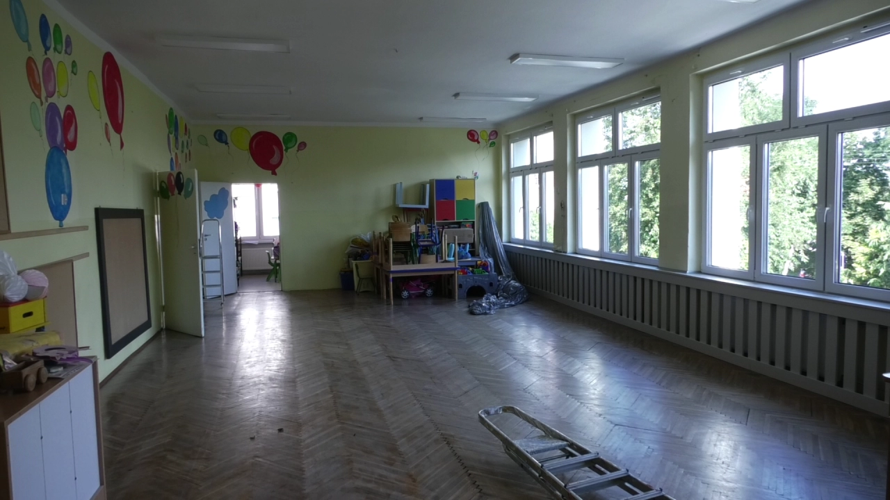Trwają wakacyjne remonty w szkołach i przedszkolach prowadzonych przez miasto Radomsko