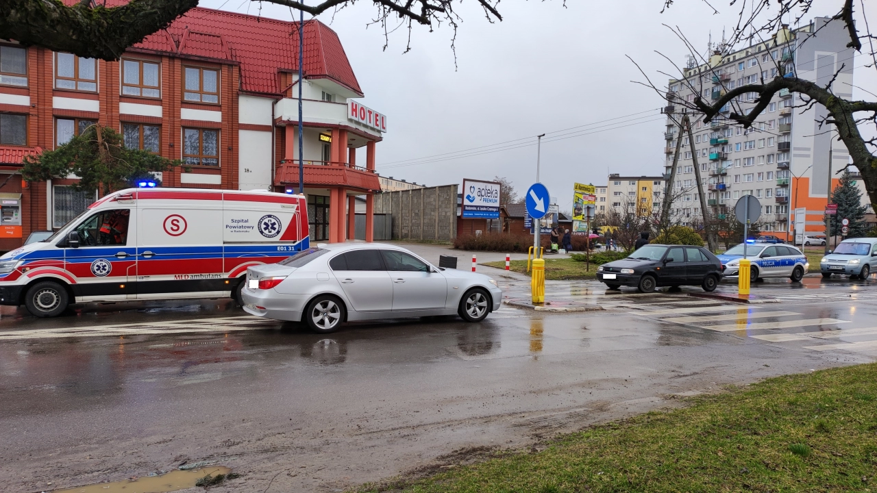 73-letnia kobieta potrącona na przejściu dla pieszych przy ul. Piastowskiej w Radomsku