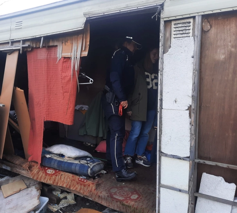 Wspólne działania dzielnicowych i MOPS-u na rzecz osób bezdomnych